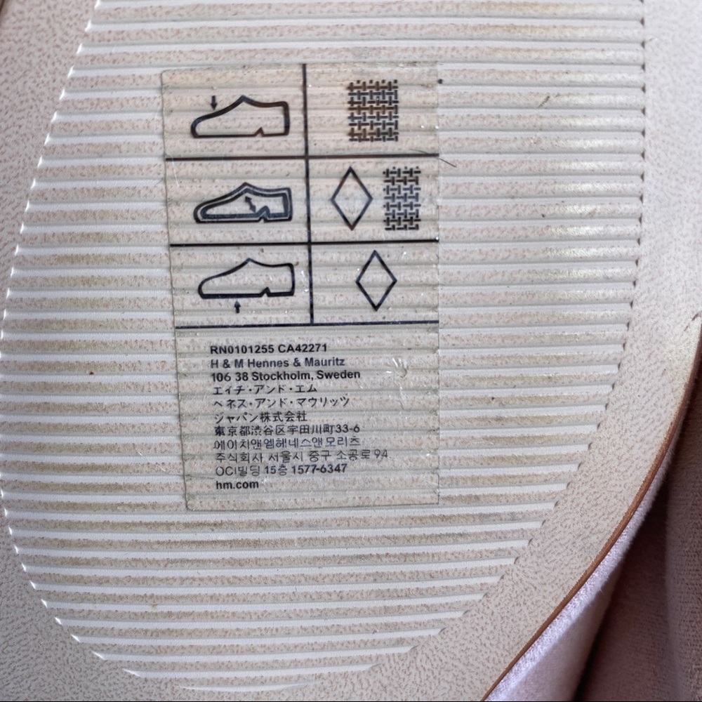 H&M Dusty Pink NWOT Chain Accent Suede Mules - Picture 8 of 8